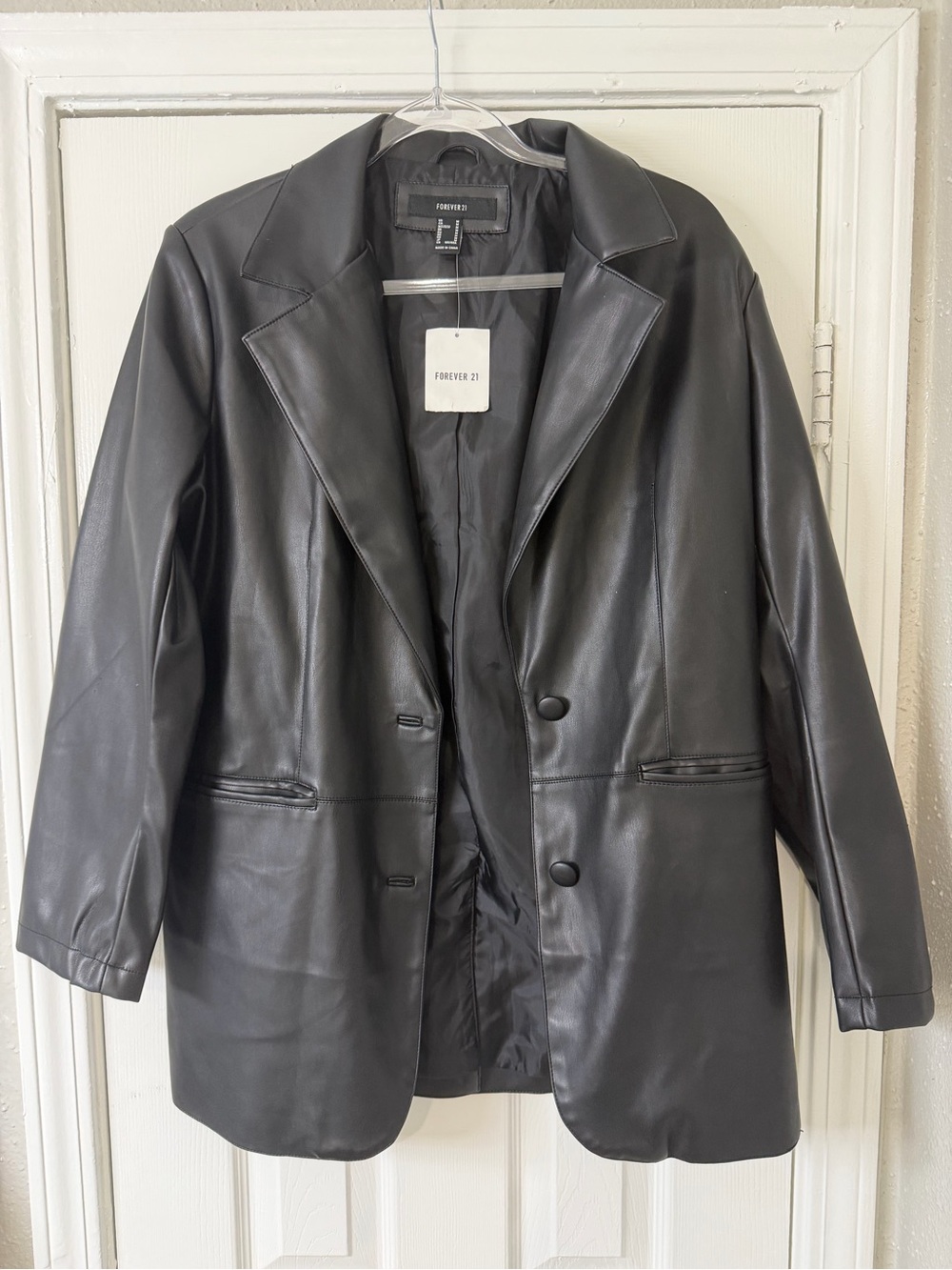 Forever 21 Women's Black Faux Leather Blazer Size Medium